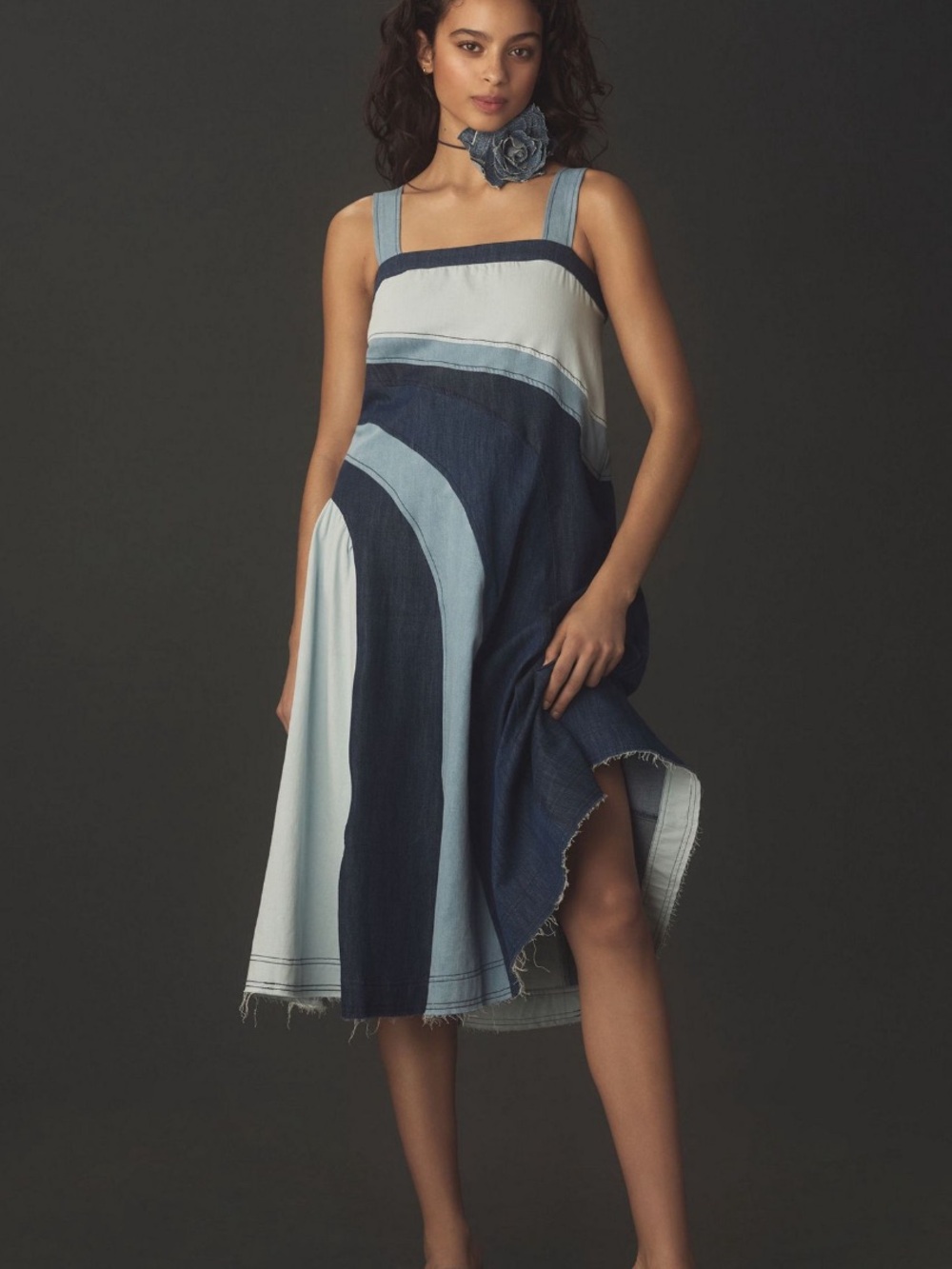 🆕 PILCRO Seamed Smocked Denim Midi Dress S - Picture 2 of 7